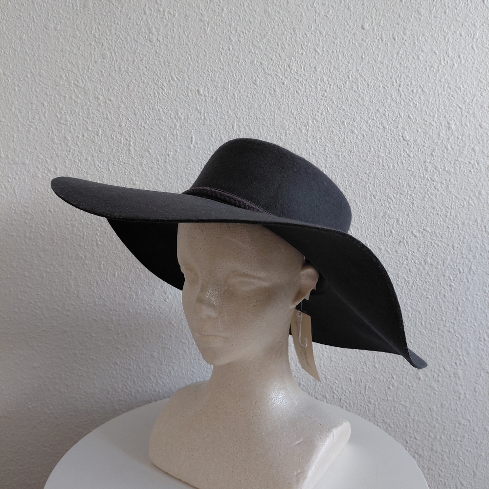 NWT Universal Thread Womens Ajustable Floppy Dark… - image 1